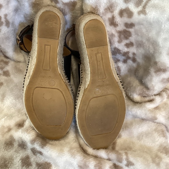 Bettye Muller Wedge Espadrilles Style Quality Sandal, Size equivalent to 8 US - Picture 8 of 10